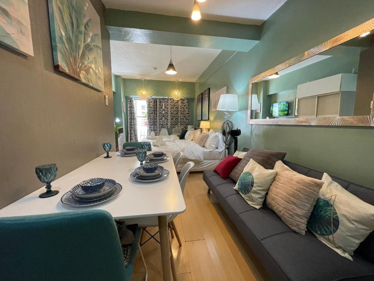 Poolside Family Room Greenbelt Makati 马卡蒂 外观 照片