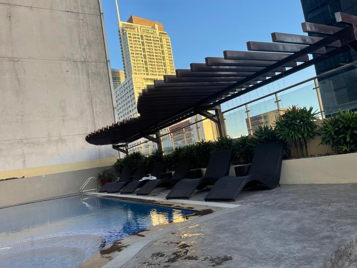 Poolside Family Room Greenbelt Makati 马卡蒂 外观 照片